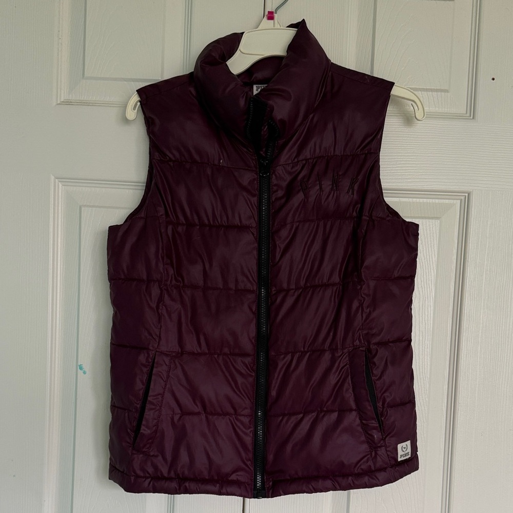 VS PINKQuilted Sleeveless Puffer Vest - Plum
